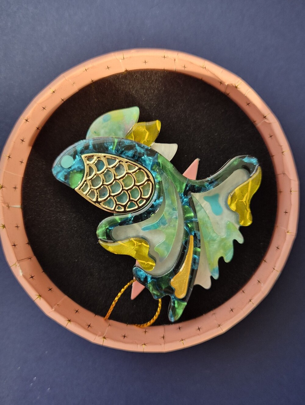 *NIB* [Erstwilder] Lucky Dip Exclusive, Thin Gold Wings Brooch, LDE-057, Green